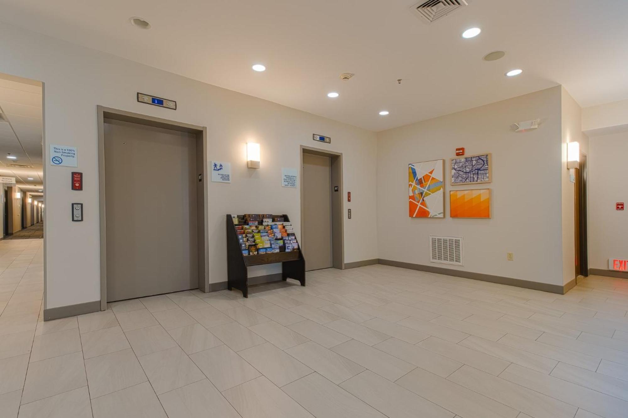纽因顿智选假日酒店 Newington 外观 照片